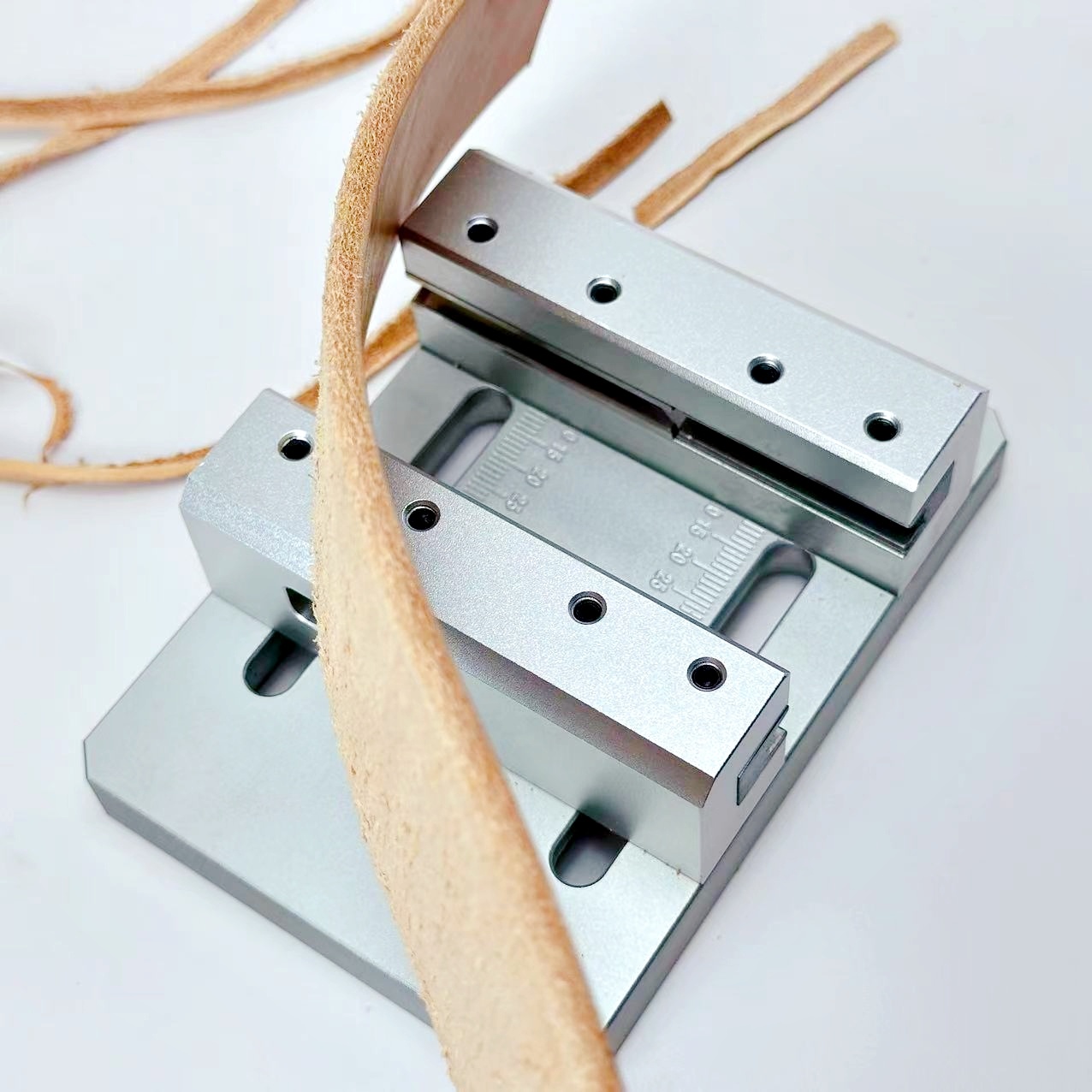 Leatherwork Belt - Riemrandafwerkmachine, halfronde riemafschuiner, riemrandafschuiner voor doe-het-zelf