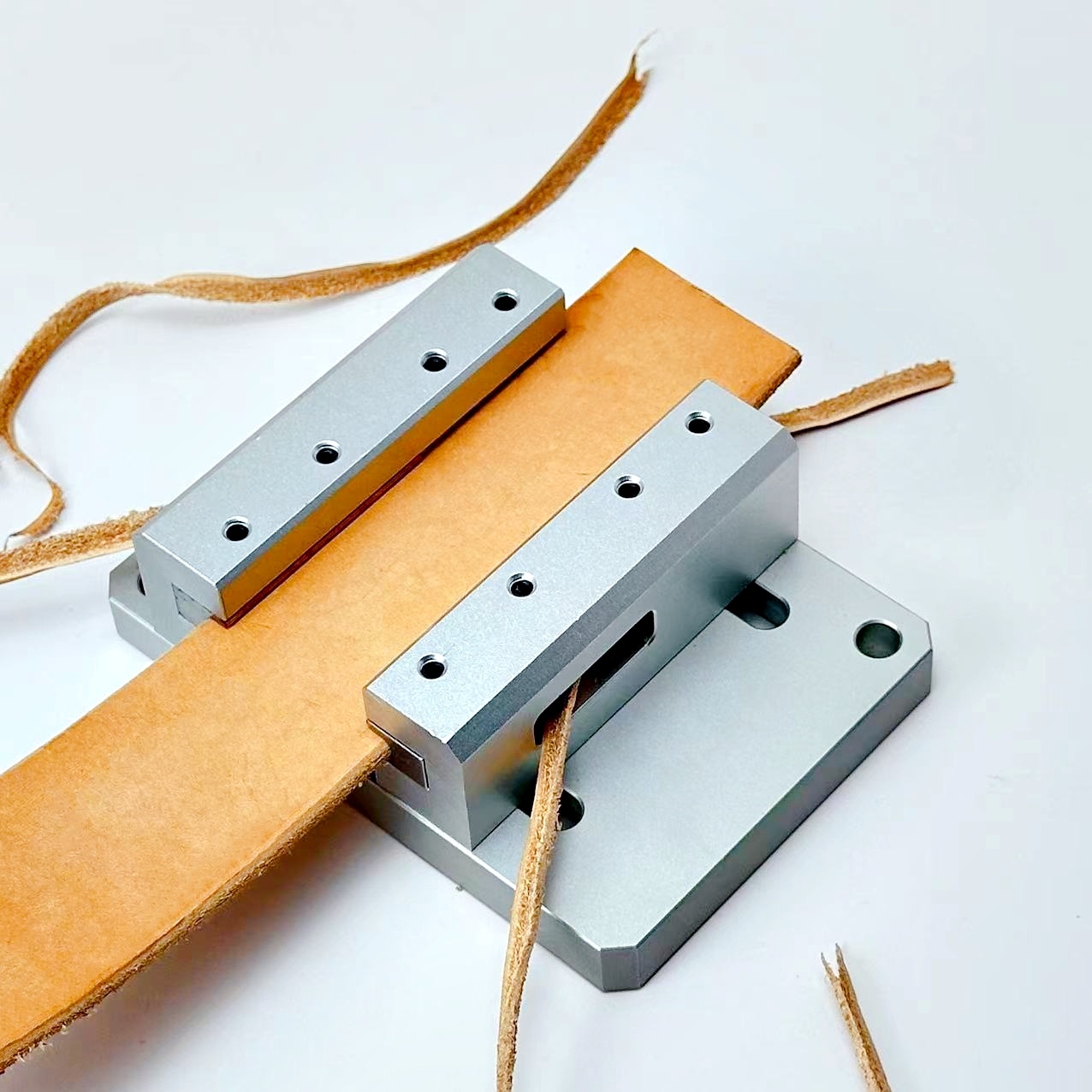 Riemrandafwerkmachine, halfron - Leatherwork Belt recensie en prijs